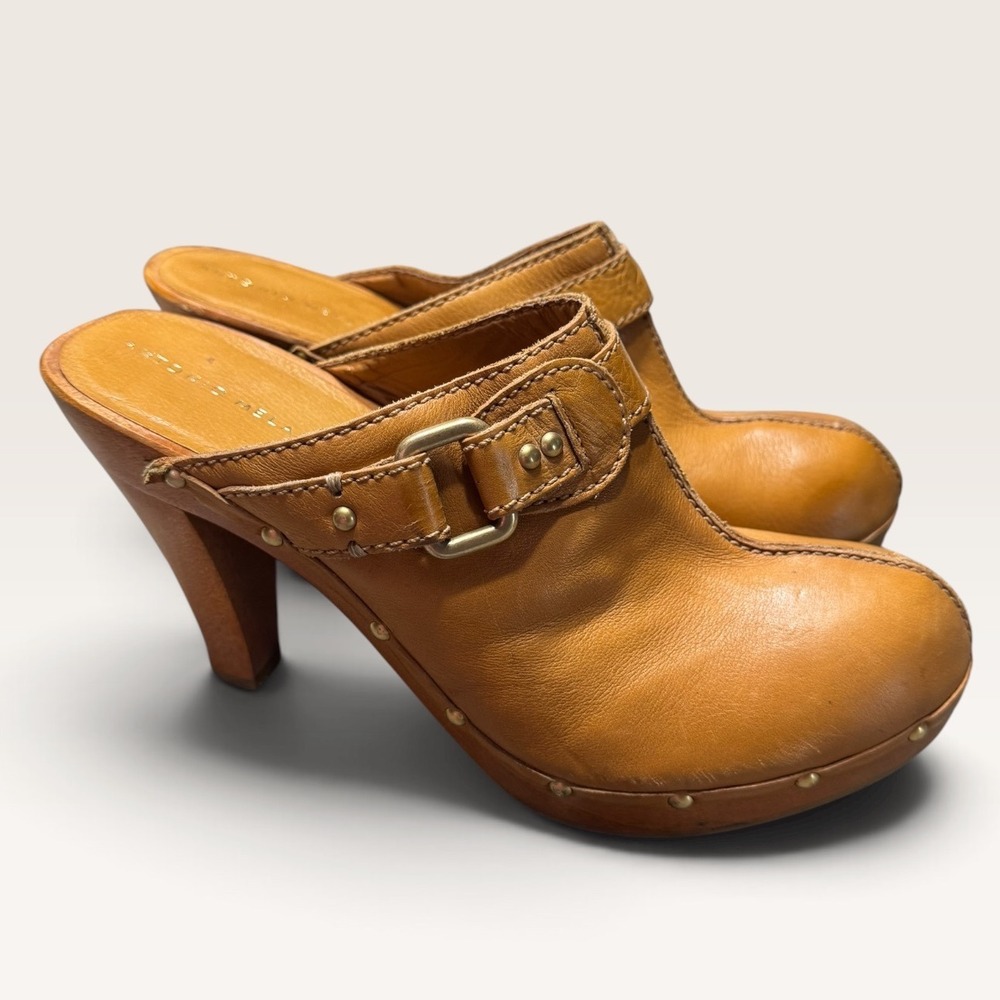 Antonio Melani Clogs Womens 10M Leather Studded Wood Platform Tan Mules Pacific
